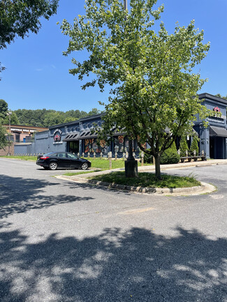 Plus de détails pour 3810 Wards Rd, Lynchburg, VA - Vente au détail à louer