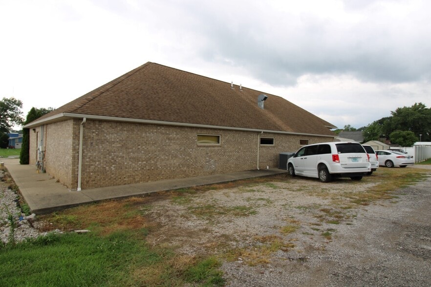 110 8th St, Princeton, IN for sale - Building Photo - Image 2 of 5