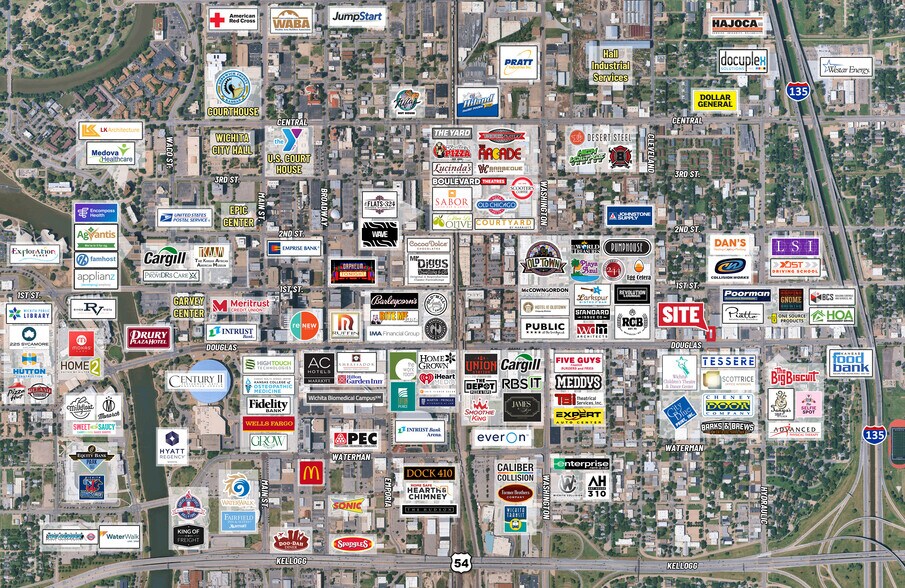 1500 E Douglas Ave, Wichita, KS à louer - Aérien - Image 2 de 2