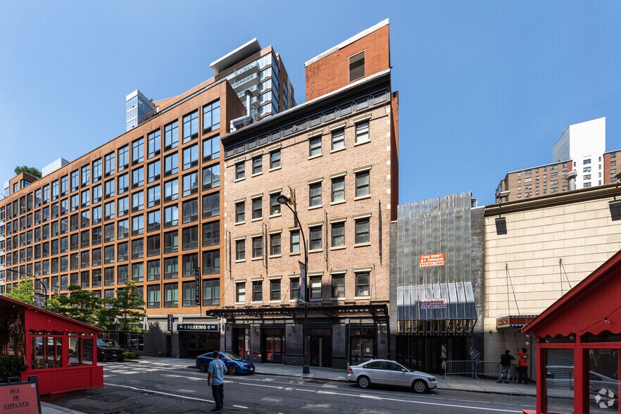 437 W 16th St, New York, NY à louer - Photo du bâtiment - Image 1 de 4