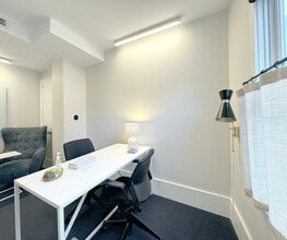 202 Washington St, Brookline, MA for lease Interior Photo- Image 2 of 3