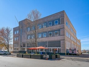14 O'Henry Ave, Asheville, NC for lease Interior Photo- Image 2 of 48