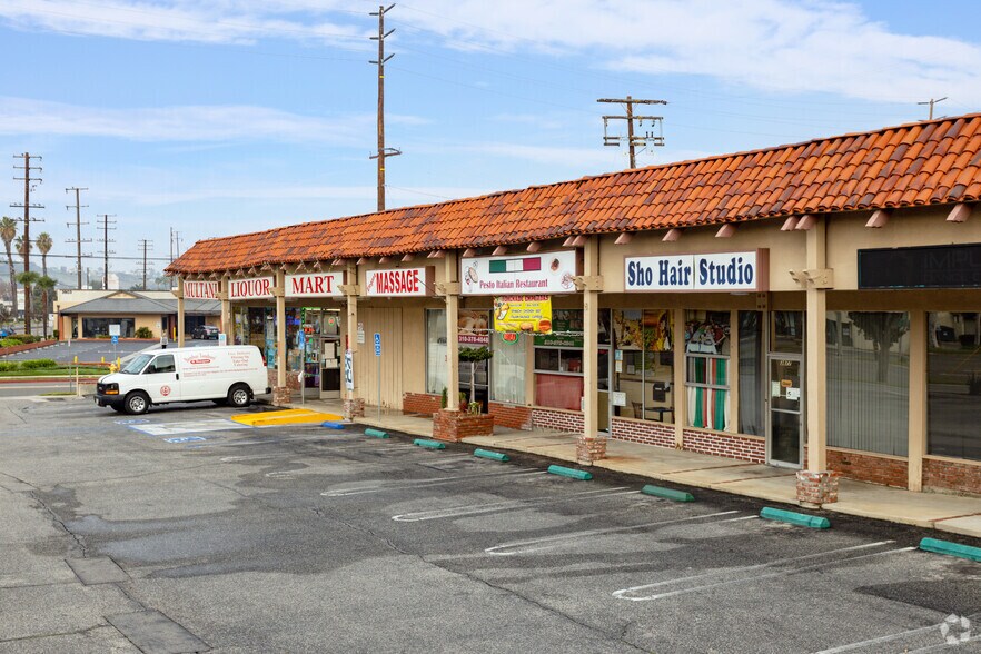 3855-3885 Pacific Coast Hwy, Torrance, CA à louer - Photo du bâtiment - Image 3 de 4