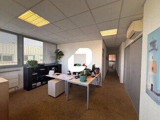Plus de détails pour Bureau à louer
