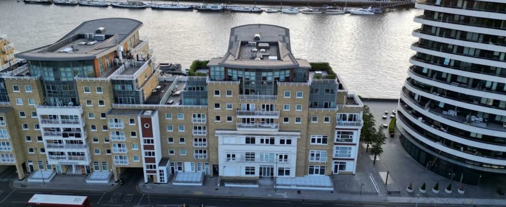 16-22 Lombard Rd, London for sale - Building Photo - Image 2 of 6