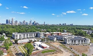 Plus de détails pour 401, 410-411 S Gardner Ave, Charlotte, NC - Commerce de détail à vendre