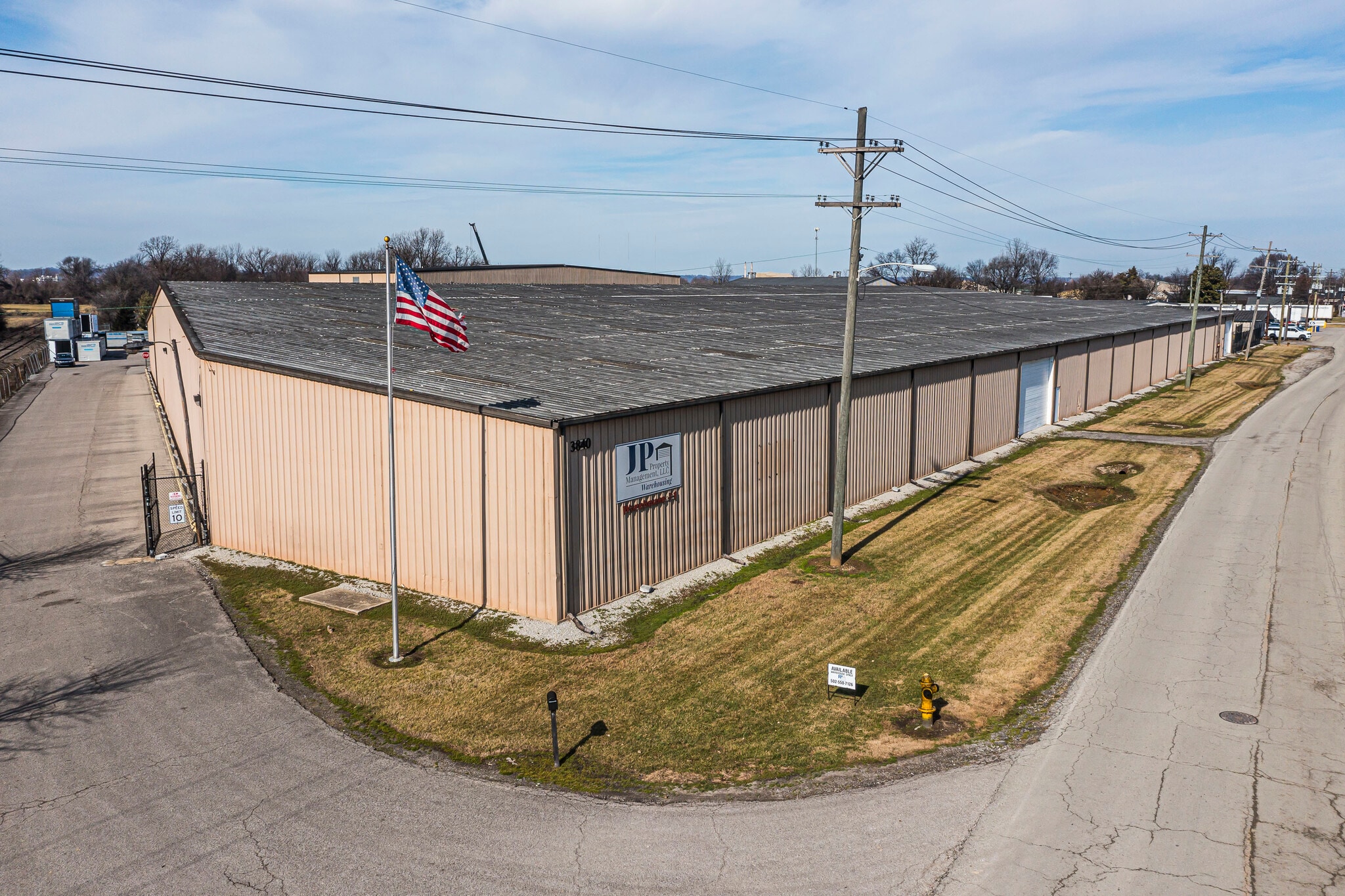 3840 Fitzgerald Rd, Louisville, KY for lease Primary Photo- Image 1 of 7