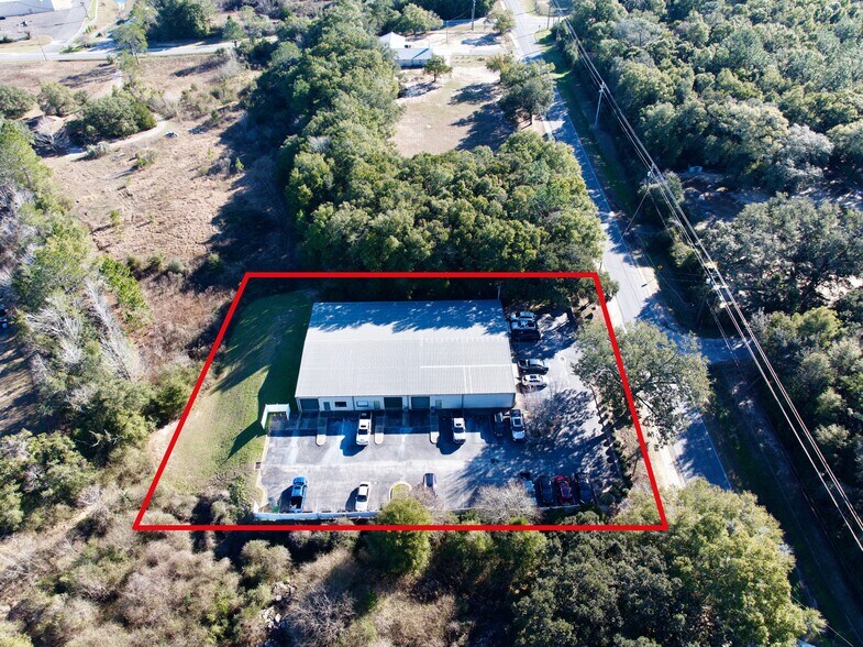 6148 Old Bagdad Hwy, Milton, FL à vendre - Photo du bâtiment - Image 3 de 9