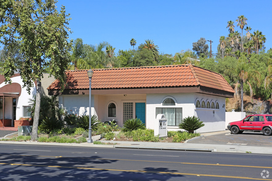 950 Vista Village Dr, Vista, CA for sale - Primary Photo - Image 1 of 1