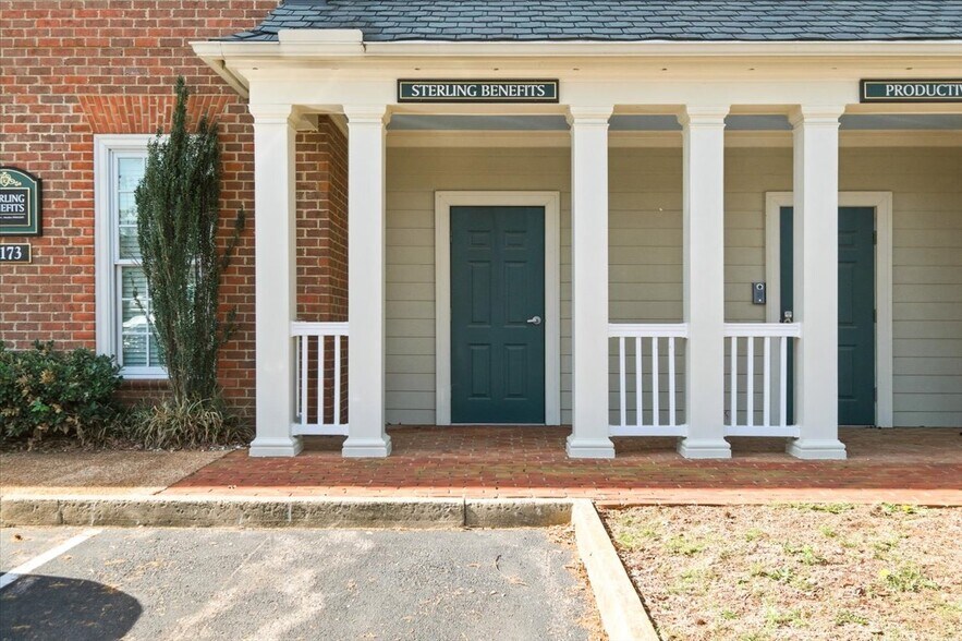 1149-1177 Jefferson Green Cir, Midlothian, VA à vendre - Photo du bâtiment - Image 2 de 11