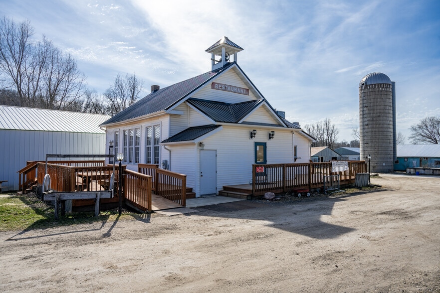 26225 State Highway 71, Wilton, WI à vendre - Photo du bâtiment - Image 2 de 32