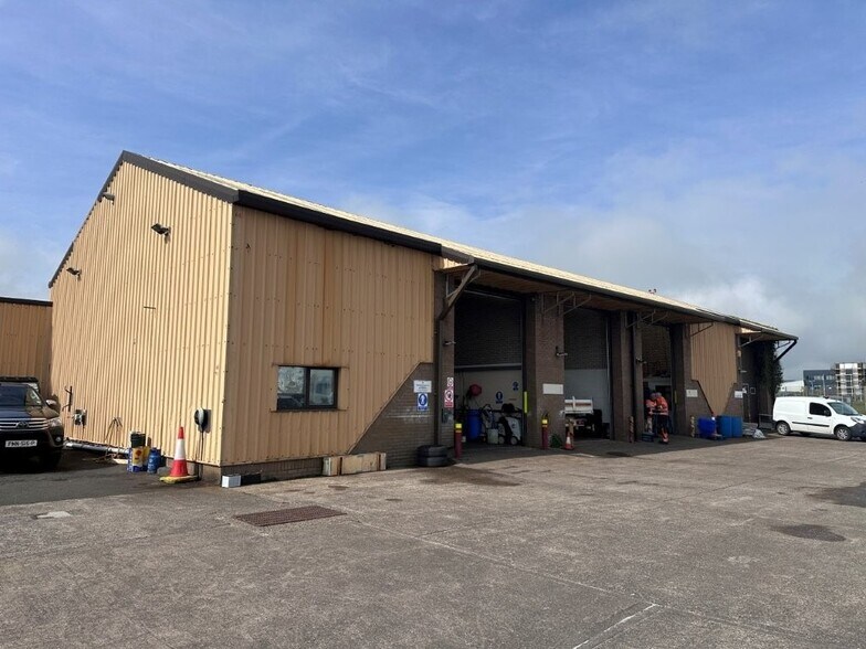 Ronaldsway Cargo Buildings, Isle Of Man à louer - Photo du bâtiment - Image 2 de 4