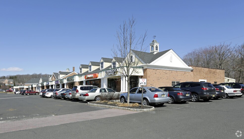 64 Mountain Blvd, Warren, NJ à louer - Photo du bâtiment - Image 2 de 8