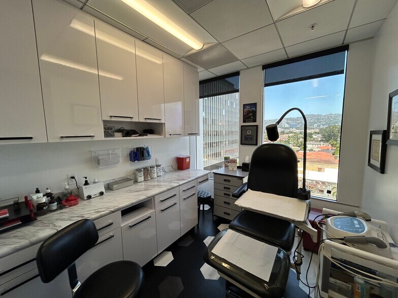 9100 Wilshire Blvd, Beverly Hills, CA à louer - Photo intérieure - Image 3 de 19