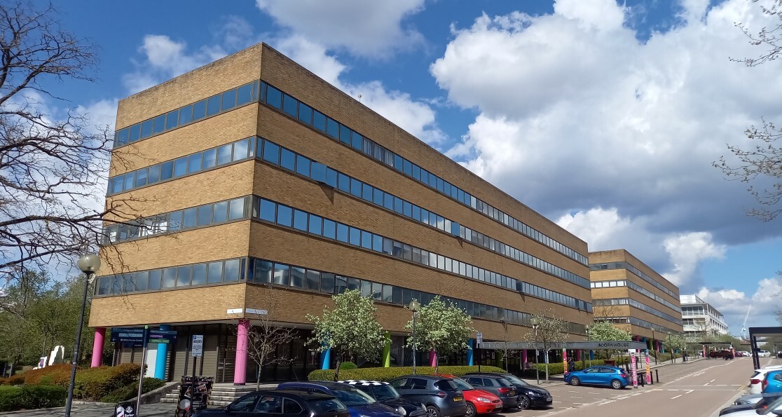 351-397 Midsummer Blvd, Milton Keynes for lease Building Photo- Image 1 of 4