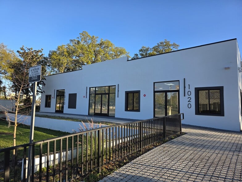 1010-1020 W Oak St, Kissimmee, FL for sale - Primary Photo - Image 1 of 10