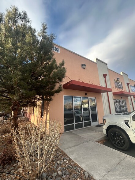 1855 E Peckham Ln, Reno, NV for lease - Building Photo - Image 2 of 14