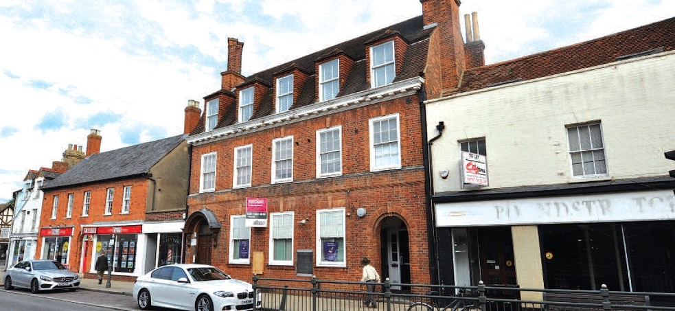 11 High St, Biggleswade for lease - Primary Photo - Image 1 of 2