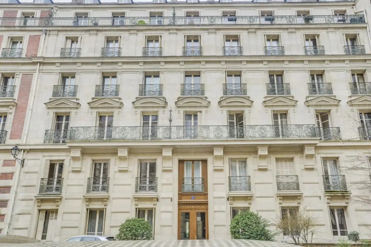 7 Square Du Roule, Paris for lease Building Photo- Image 1 of 9