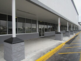 124K SF RETAIL CENTER  - SELLER FINANCING!!! - Owner Financed Property