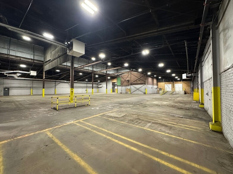 2200 Bleecker St, Utica, NY for lease - Building Photo - Image 3 of 16