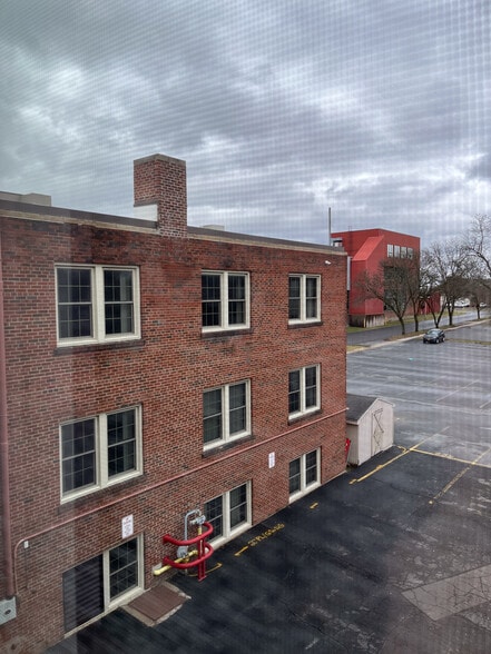 421 Ridge St, Rome, NY à vendre - Photo du bâtiment - Image 2 de 15