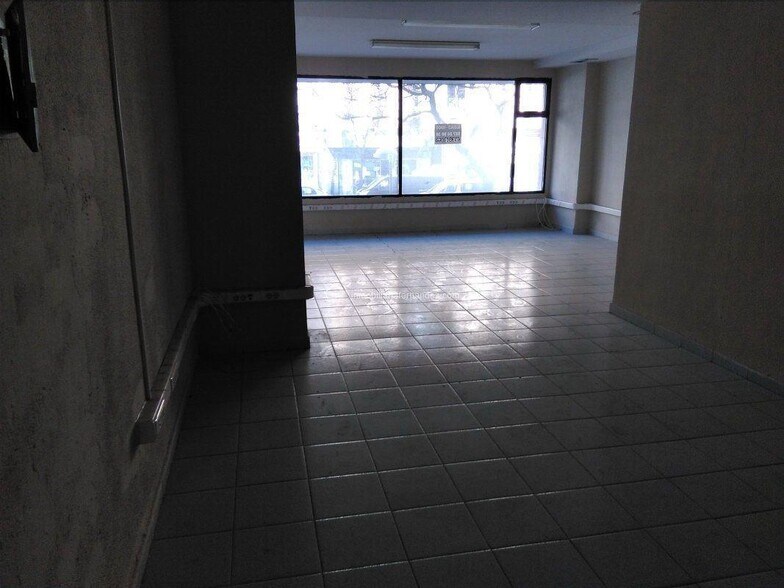 Retail in Cáceres, Cáceres for sale - Building Photo - Image 3 of 12
