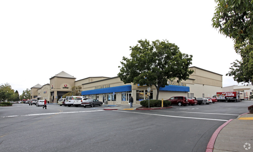 1057-1073 El Camino Real, Redwood City, CA for lease - Building Photo - Image 1 of 10