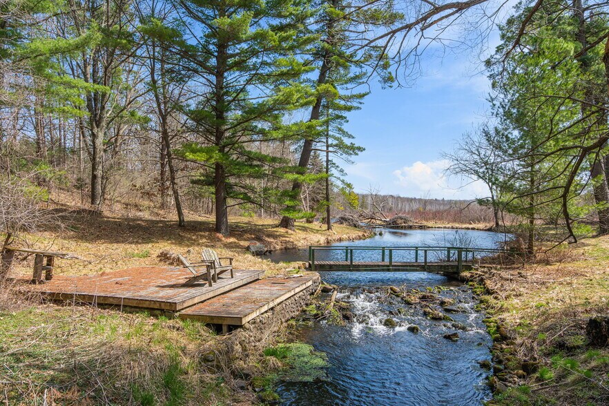 1098 340th Ave, Frederic, WI à vendre - Photo du bâtiment - Image 2 de 57