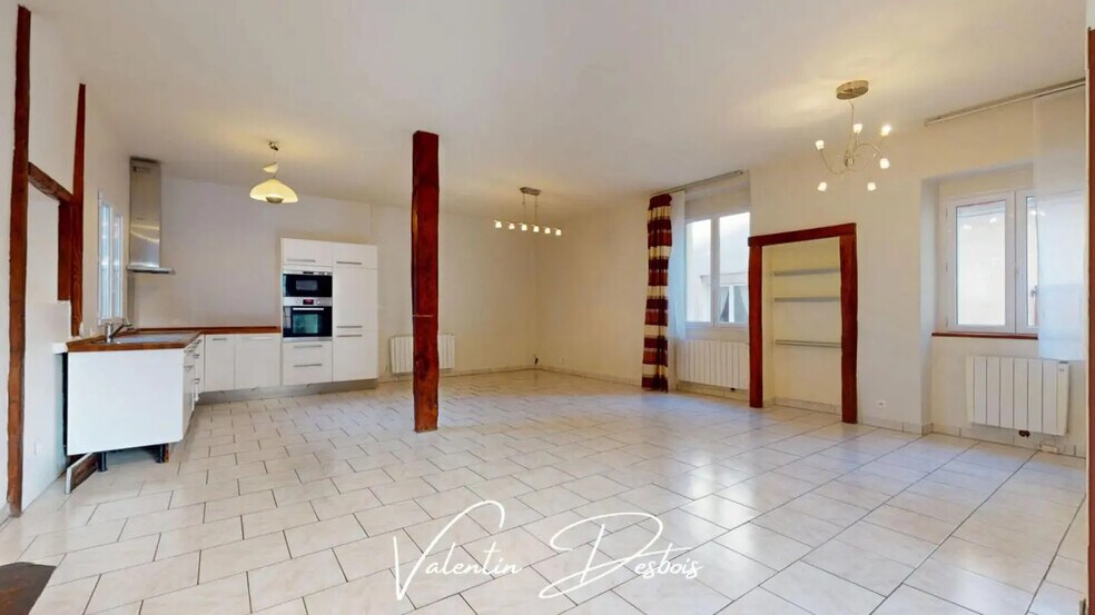 Flex in Carcassonne for sale - Building Photo - Image 3 of 8