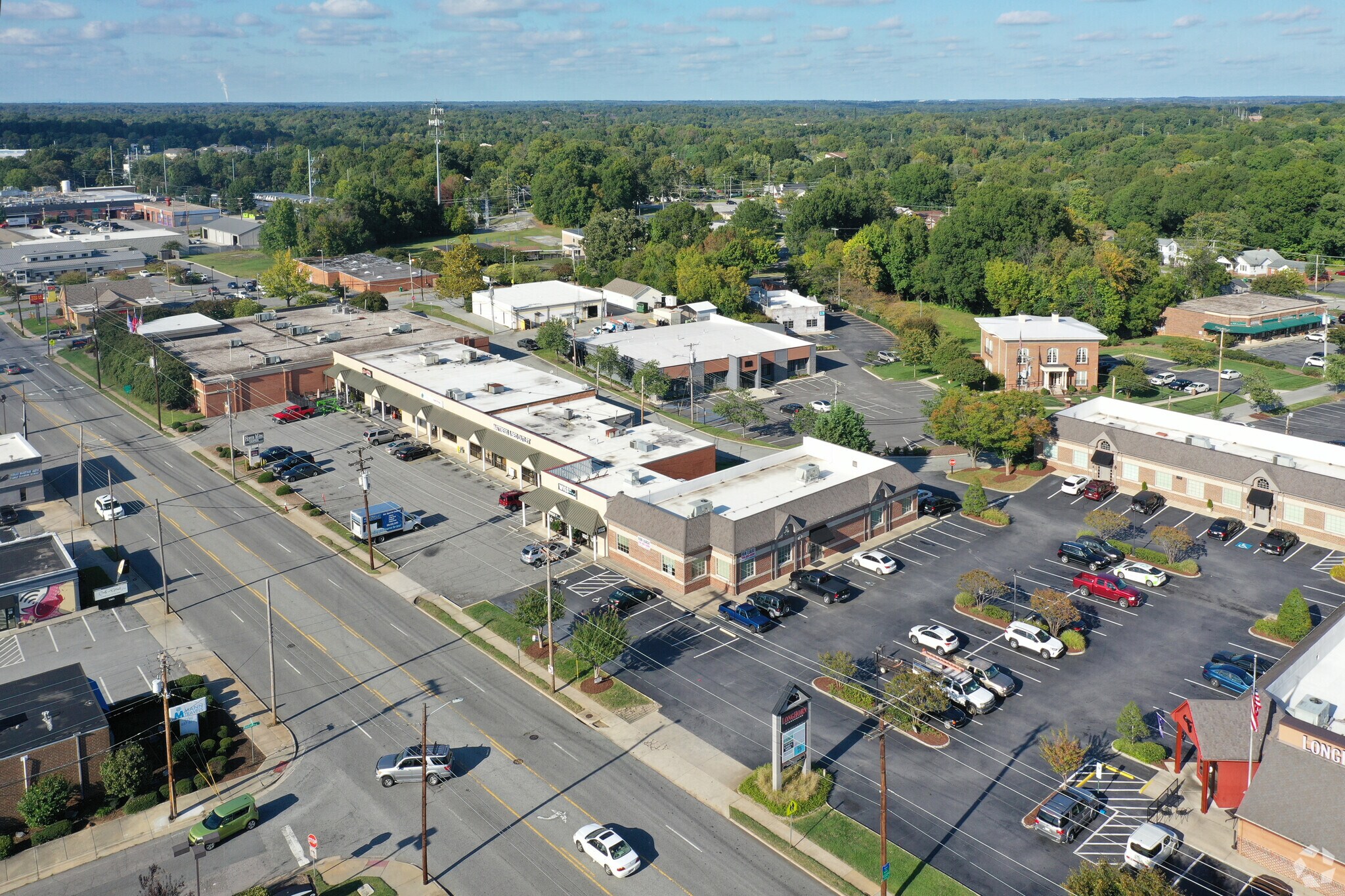 1570 N Main St, High Point, NC for lease Aerial- Image 1 of 10