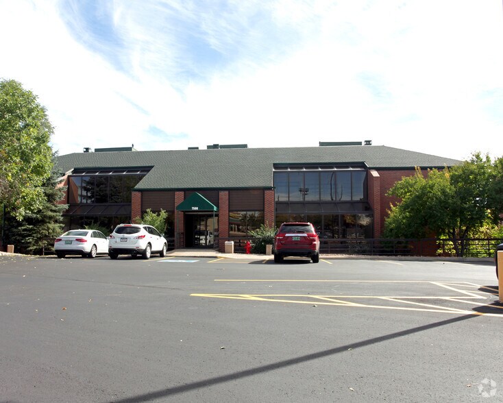 7586 W Jewell Ave, Lakewood, CO à vendre - Photo du bâtiment - Image 2 de 8