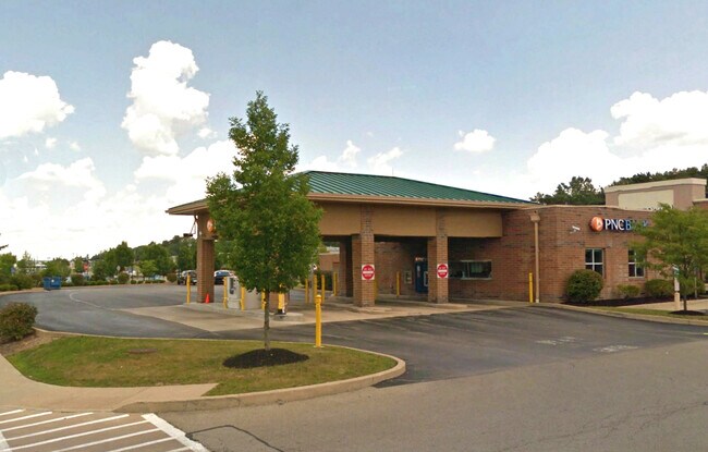 Plus de détails pour 1055 N Hermitage Rd, Hermitage, PA - Commerce de détail à louer