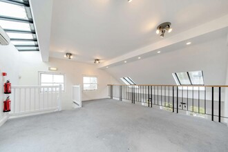 2-6A Hampstead High St, London for lease Interior Photo- Image 2 of 5