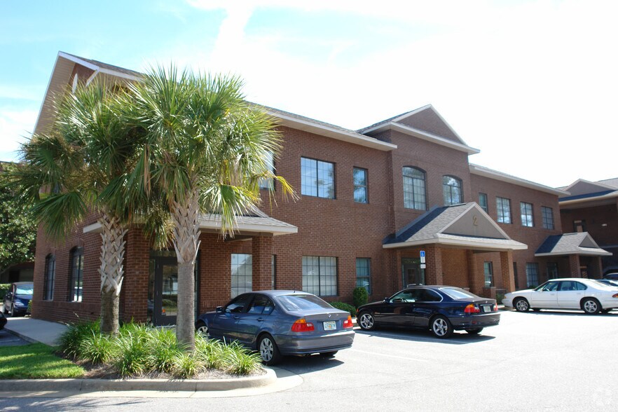 1101 Gulf Breeze Pky, Gulf Breeze, FL for sale - Building Photo - Image 2 of 3