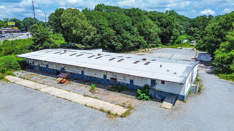 2810 Regina Dr NW, Atlanta, GA à louer - Photo du bâtiment - Image 2 de 8