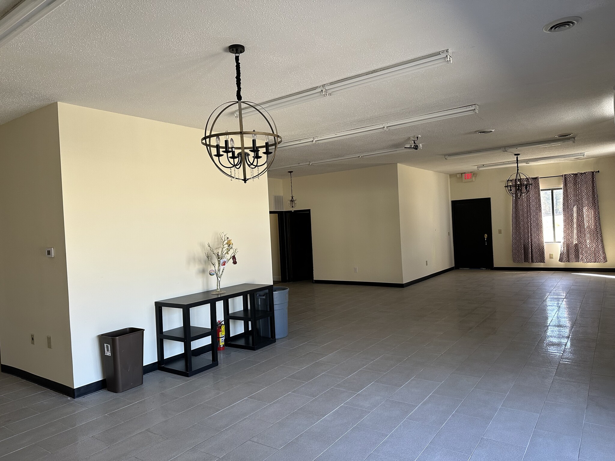 2021 State St, Cayce, SC à louer Photo intérieure- Image 1 de 3