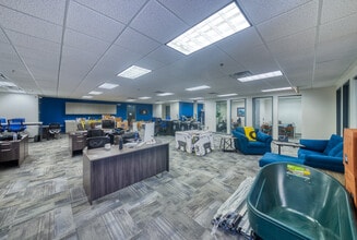 4940 Peachtree Industrial Blvd, Norcross, GA for lease Interior Photo- Image 2 of 5