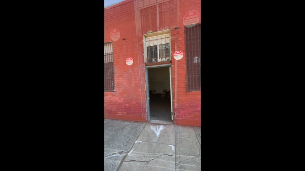 112 4th St, Oakland, CA à louer - Vidéo sur l’inscription commerciale - Image 2 de 16