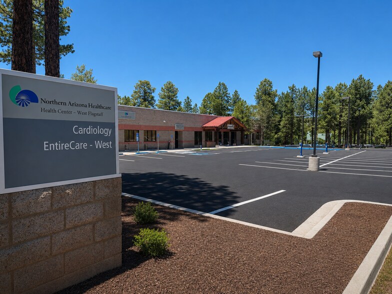 2000 S Thompson St, Flagstaff, AZ à louer - Photo du bâtiment - Image 2 de 11