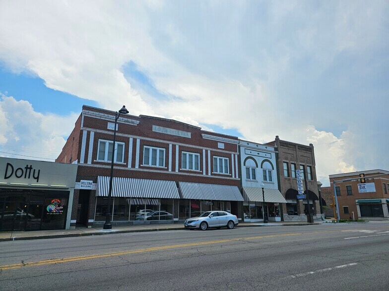 200 N Park Ave, Herrin, IL à vendre - Photo du bâtiment - Image 2 de 5