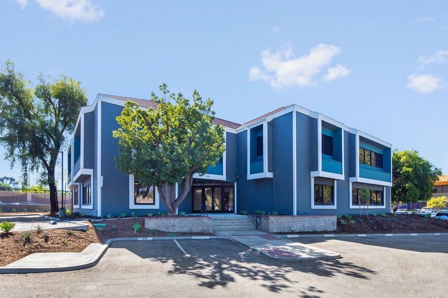 1161 Parkview Dr, Covina, CA for lease - Building Photo - Image 1 of 7