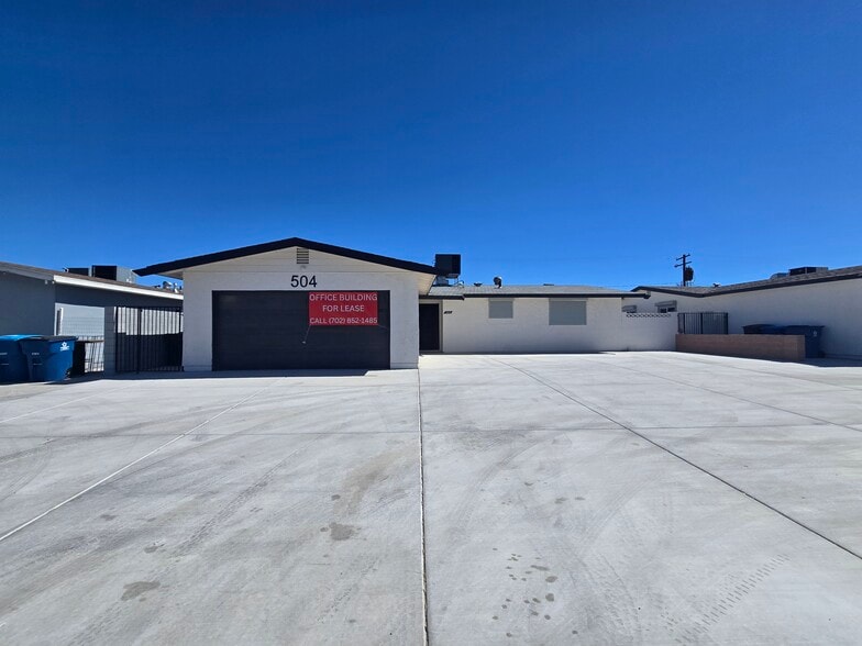 504 S Jones Blvd, Las Vegas, NV for lease - Primary Photo - Image 1 of 23
