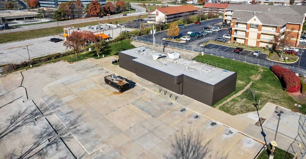 11829 Lackland Rd, Saint Louis, MO for sale - Building Photo - Image 1 of 4