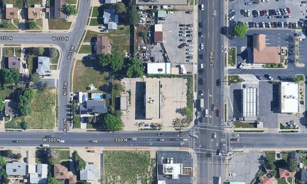 329 N Main St, Clearfield, UT for lease - Building Photo - Image 3 of 3