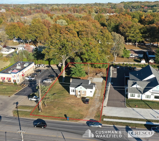 403 N Leavitt Rd, Amherst, OH for sale - Building Photo - Image 2 of 4