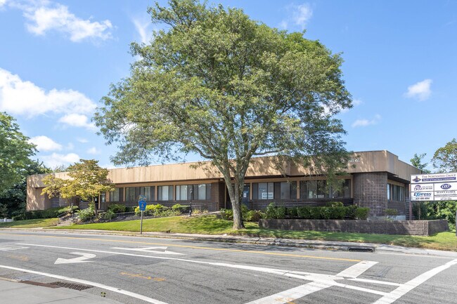 More details for 1 Rabro Dr, Hauppauge, NY - Office for Lease