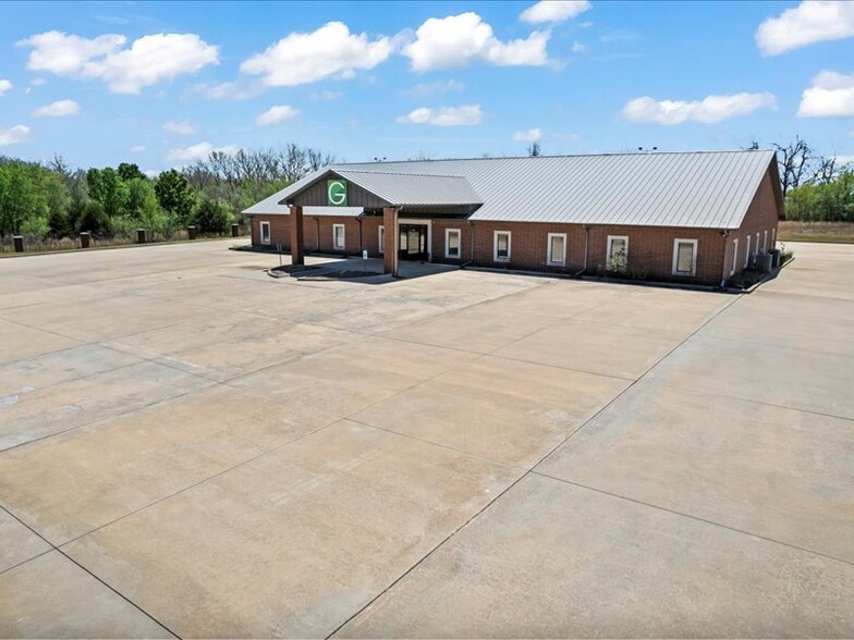 42005 Moccasin Trl, Shawnee, OK for sale - Building Photo - Image 3 of 35