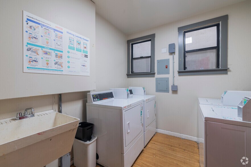 147 W Richmond Ave, Richmond, CA à vendre - Photo intérieure - Image 3 de 22