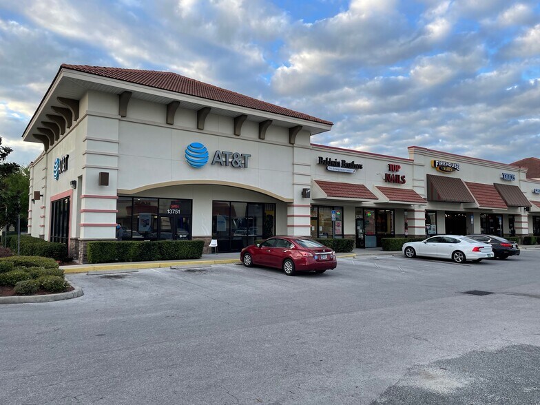 13709 Us Highway 441, Lady Lake, FL à louer - Photo du bâtiment - Image 3 de 7